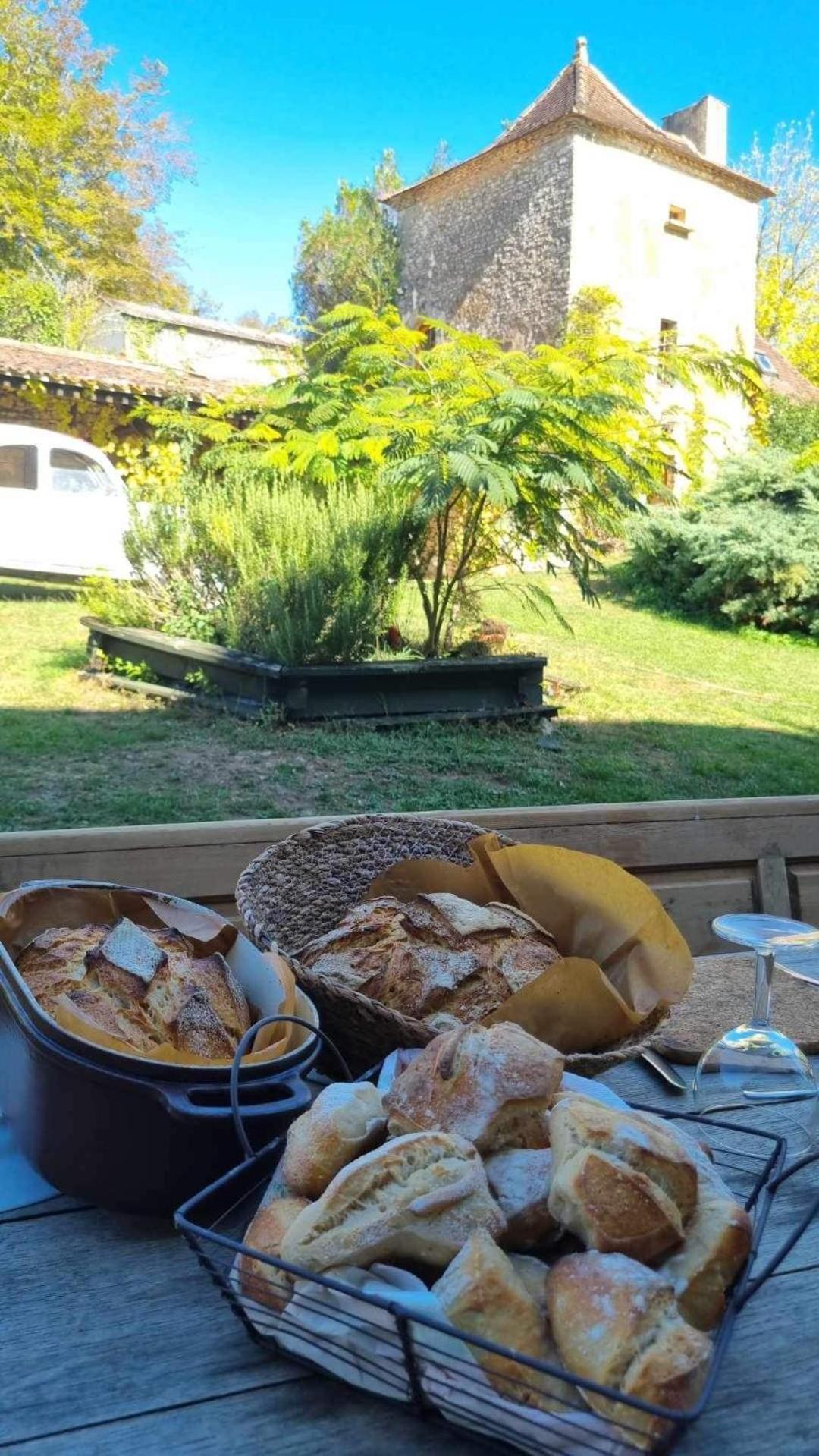 Le Manoir De St Marcel Villa Saint-Marcel-du-Périgord Rum bild